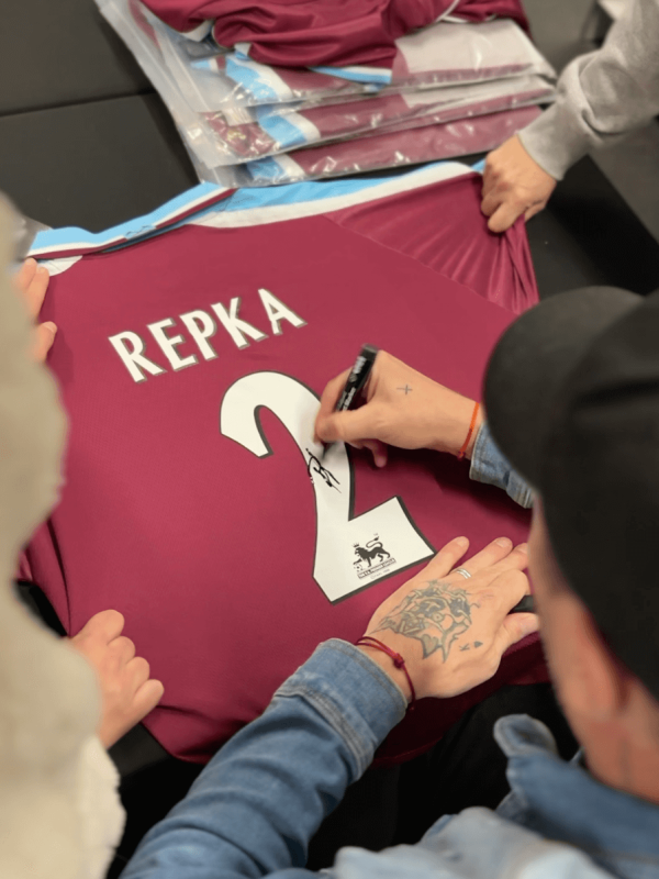 Screenshot 2025-12-06 at 14.09.39